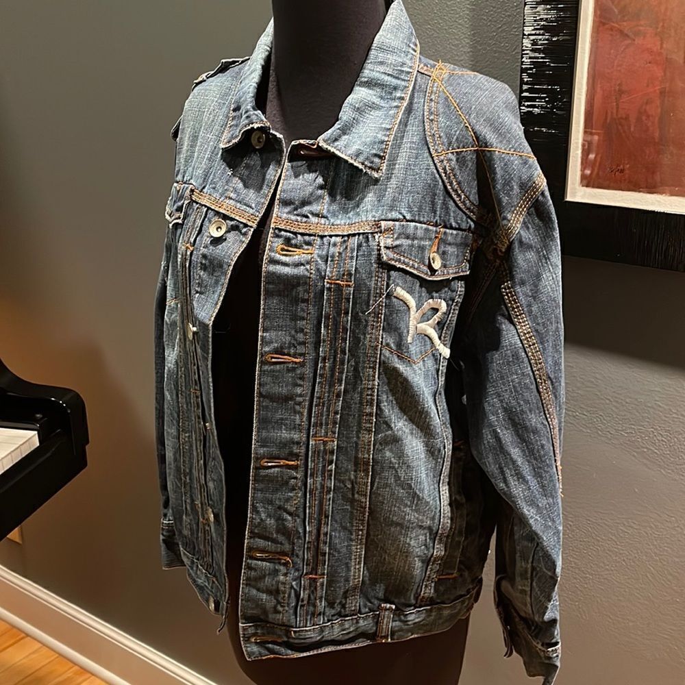 Rocawear lightly distressed embroidered back logo contrasting front denim jacket